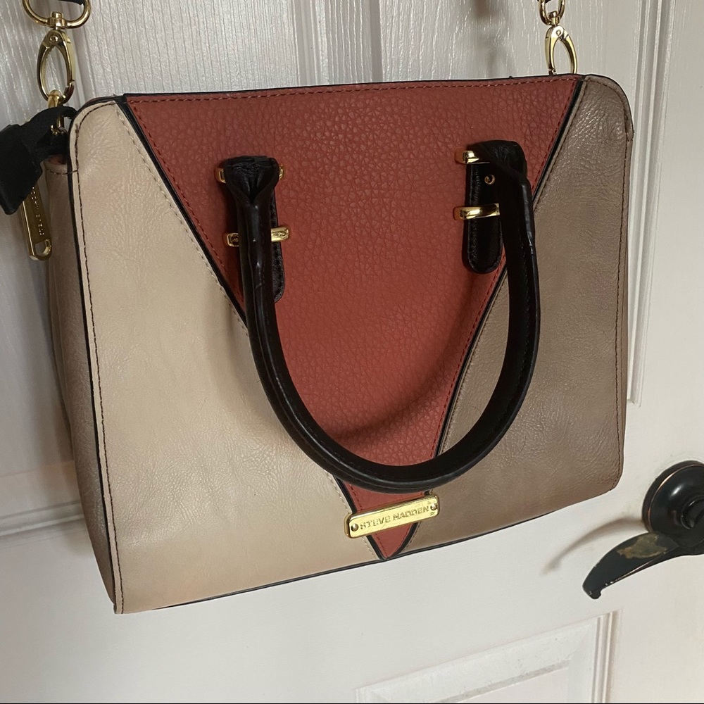 LIKE NEW Steve Madden Crossbody Purse